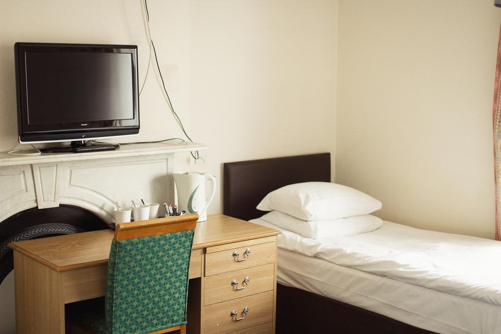 Abbey Lodge Hotel High Wycombe Room photo