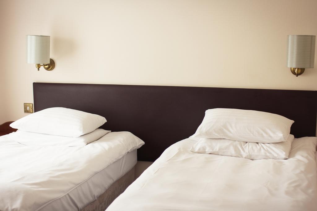 Abbey Lodge Hotel High Wycombe Room photo